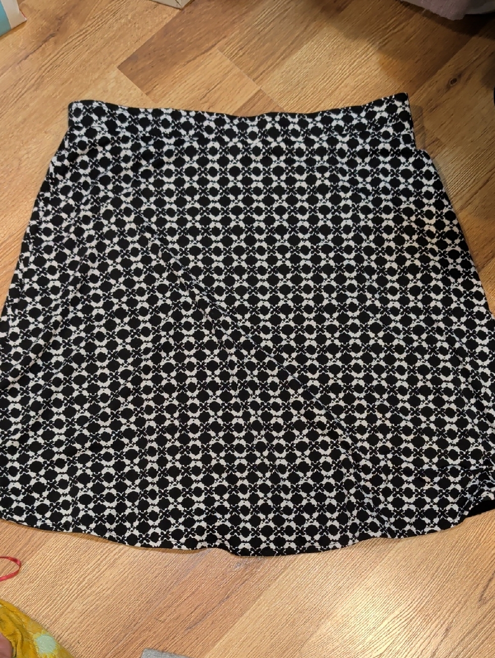 41 Hawthorn Black and White Circle-Print Skater Skirt